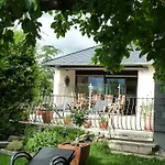 Гостевой дом Gaestehaus Spross Veldenz