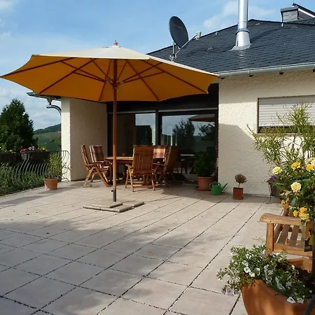 Gaestehaus Spross Vendégház 4*