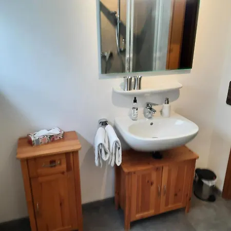 Gaestehaus Spross بيت ضيافة