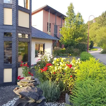 بيت ضيافة Gaestehaus Spross Veldenz