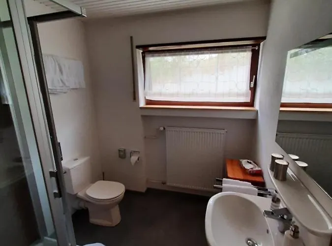 בית הארחה Gaestehaus Spross