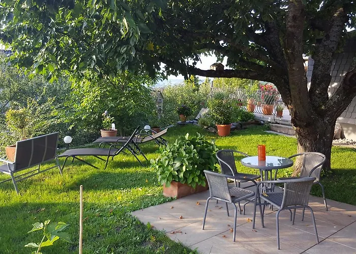 Gaestehaus Spross בית הארחה Veldenz